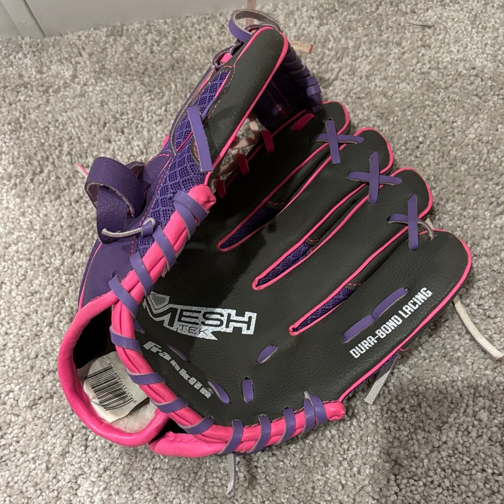 💜 🩷 Purple and Pink Franklin 9.5” Little Kid Softball Glove